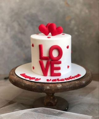 Valentine’s LOVE Fondant Cake