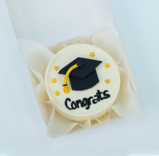 Graduation Cap Cake