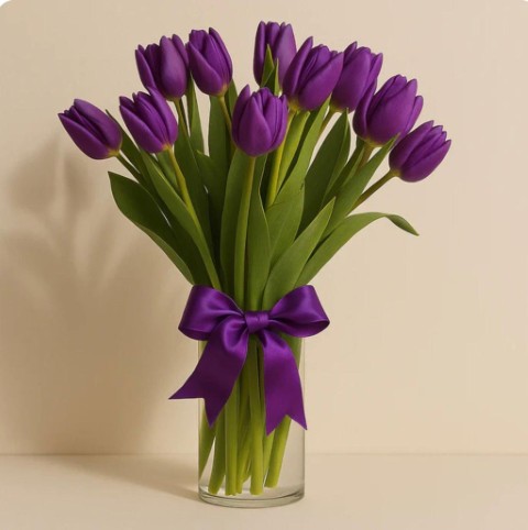 💜 Purple Grace Vase