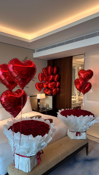 Romantic room decoration set
