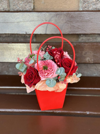 Rosé Charm Handbag Blooms