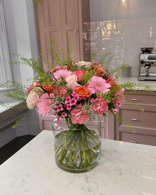 Springtime Vase Brilliance