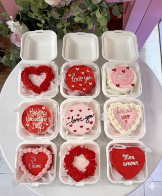 Mini Heart Message Cakes – Set of 9