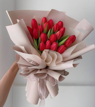 Red Tulip Bouquet