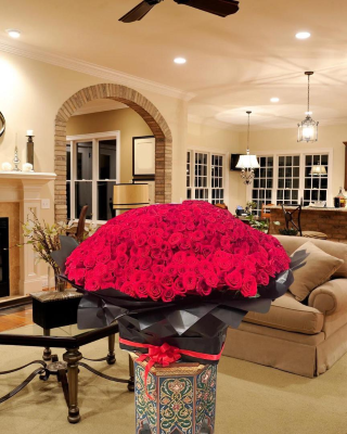 Grand Gesture Rose Bouquet