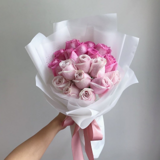 Petal Kiss Rose Bouquet