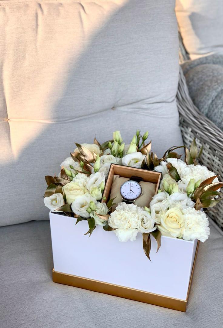 🤍 Elegant Keepsake Crate