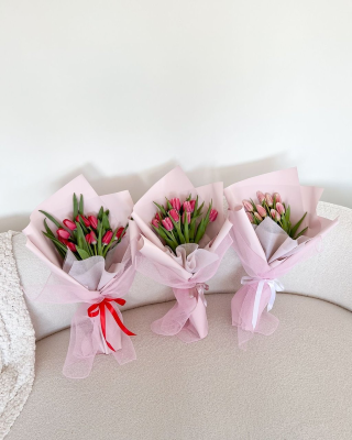 Tulip Trio Bouquet Set
