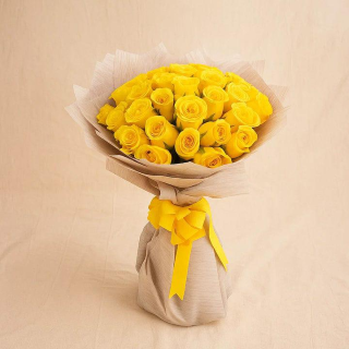 The Sunshine Bouquet: 30-Stem Yellow Roses