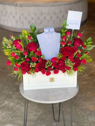 Luxury Blooms & Jewelry Box