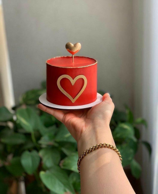Red & Gold Heart Cake