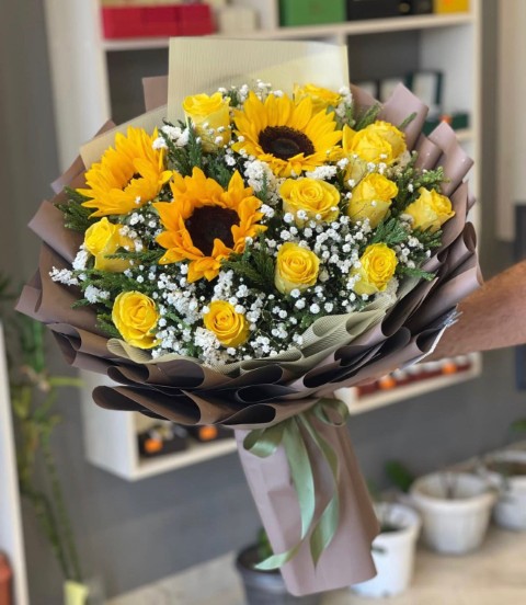 Sunflower & Yellow Rose Bloom Bouquet