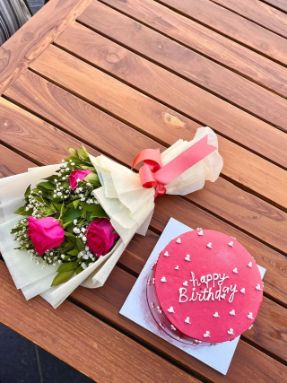 Rosé Charm Birthday Set