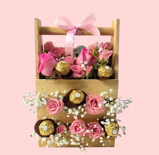 Blush & Bliss Box 💗🍫