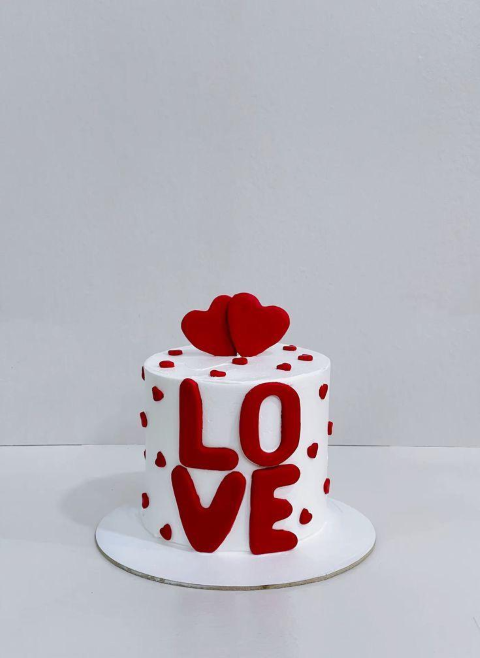 Vertical LOVE Fondant Cake
