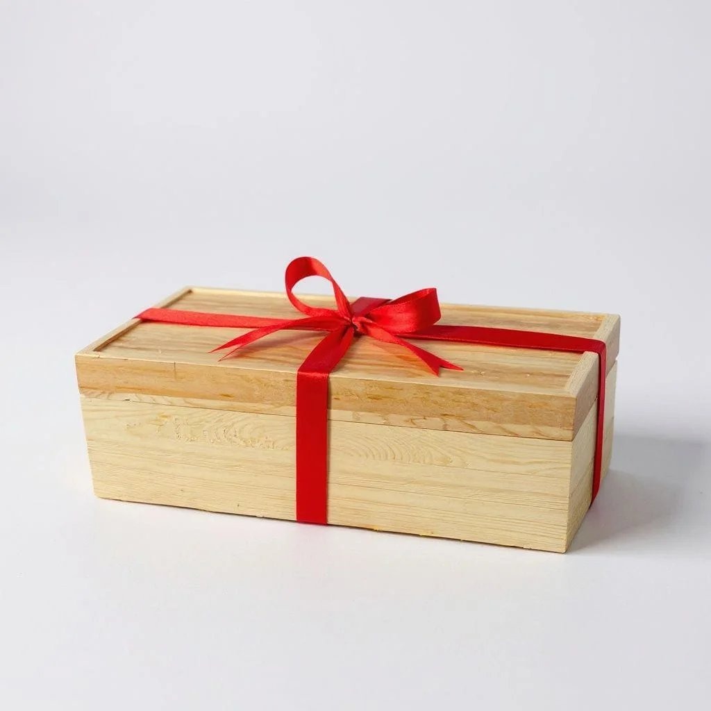 Wooden Box of Fresh Red Roses - Image 2